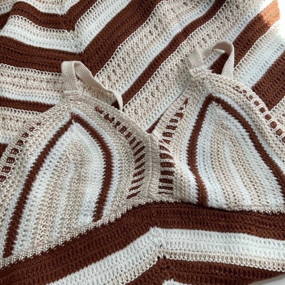 🆕 BEIGE/BROWN SLEEVELESS CHEVRON KNIT MIDI DRESS - Picture 6 of 6